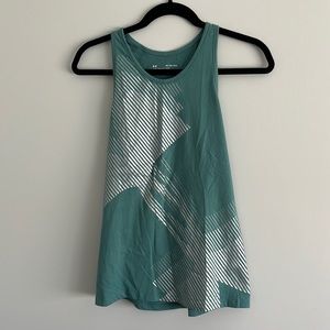 UA Under Armour Workout Teal Tank Top Size XS Loose Heatgear